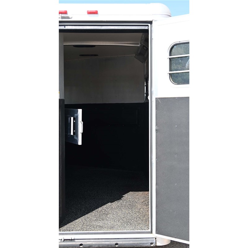 Trailer Photo 11