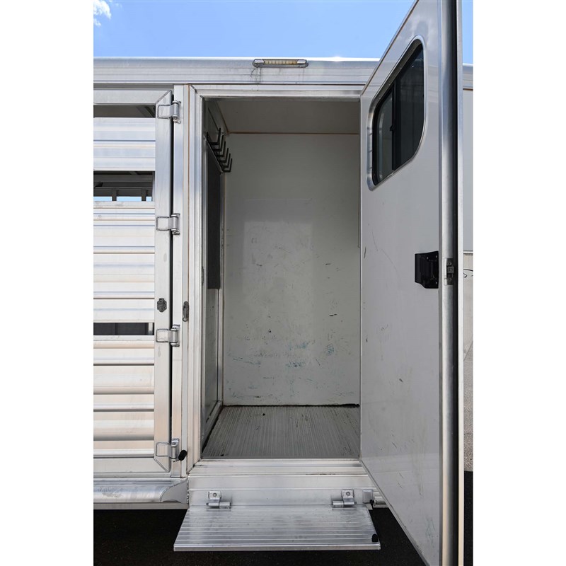 Trailer Photo 15
