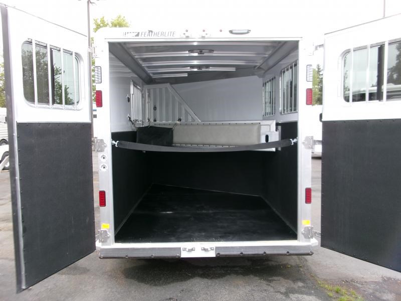 2024 Featherlite 9400