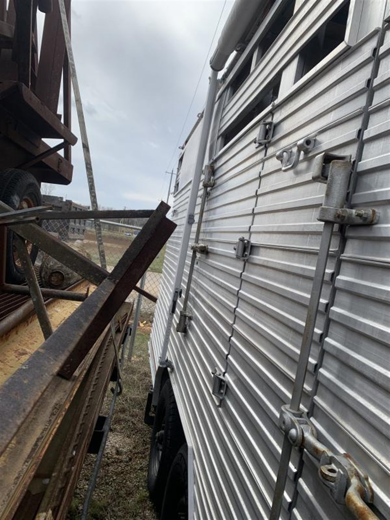 1989 Barrett 8.5 x 40' x 7.5'gn