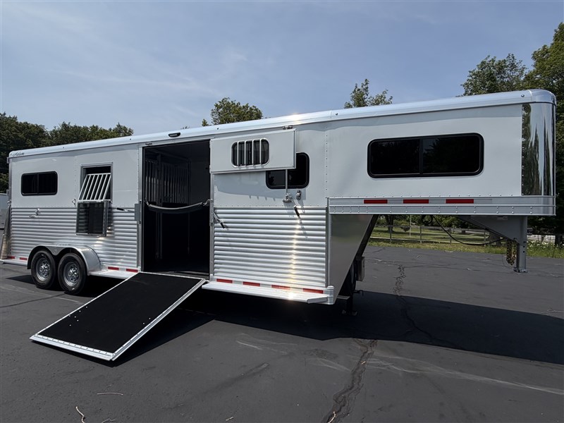 Trailer Photo 3