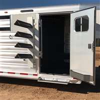 2023 Platinum Coach 4h st combo swing out saddle rack