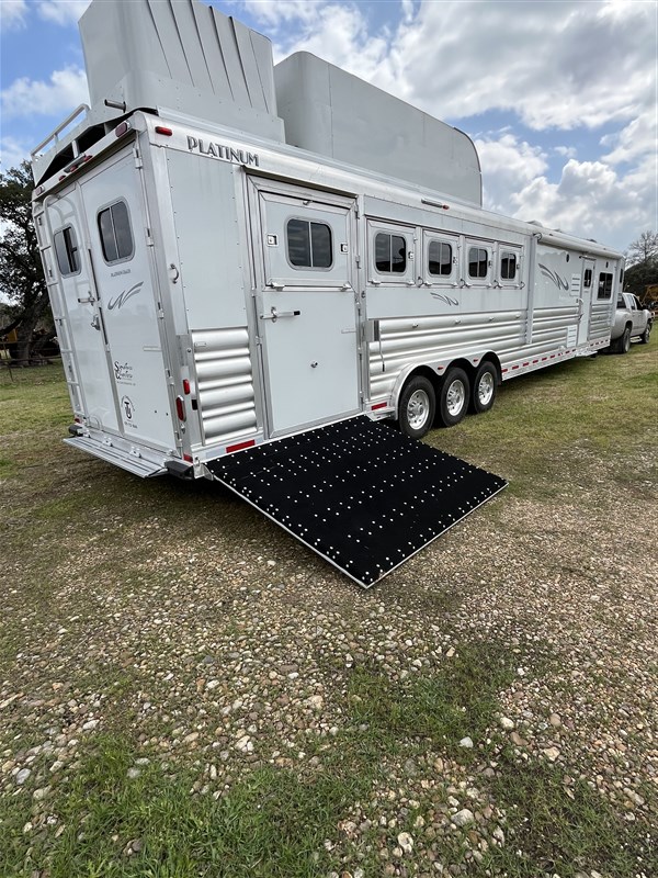Trailer Photo 30