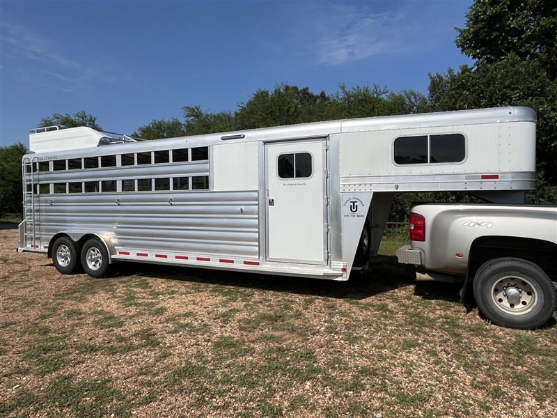 Trailer Photo 14