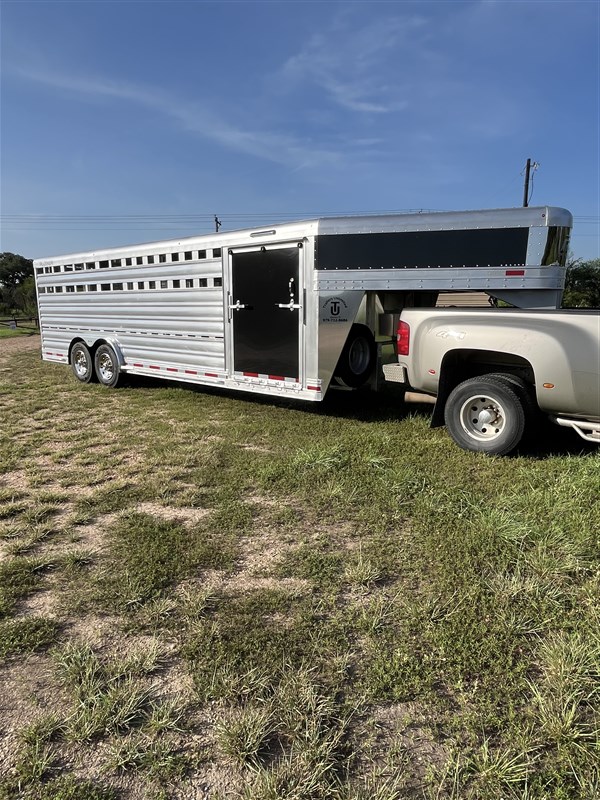 Trailer Photo 2