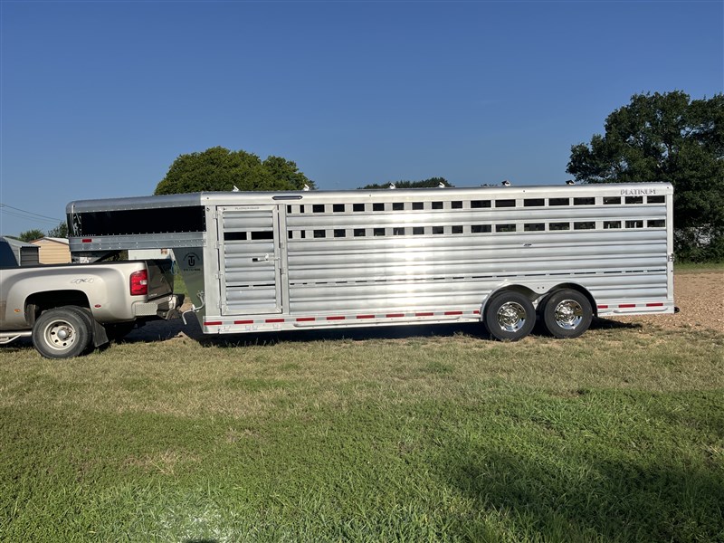Trailer Photo 8