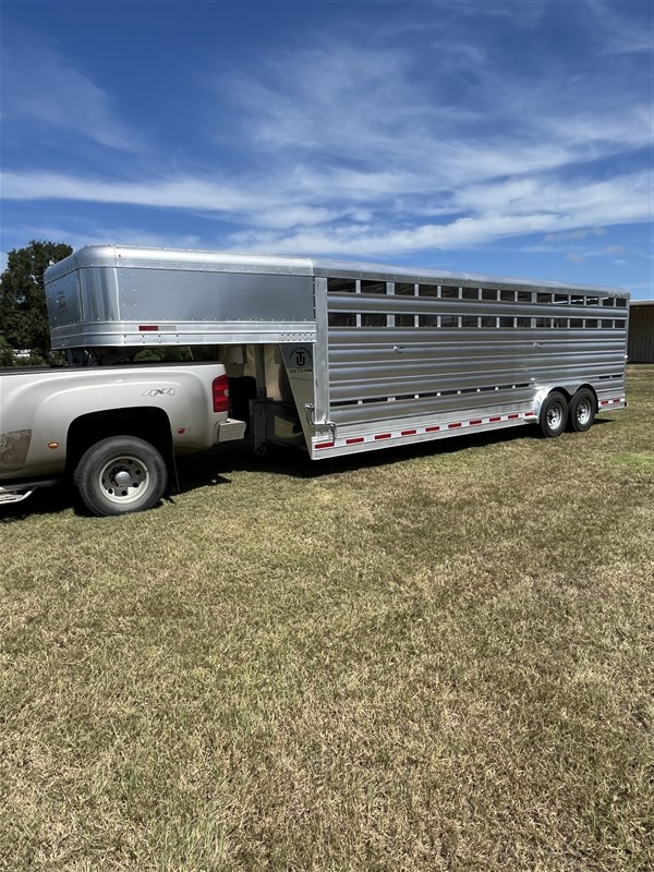 Trailer Photo 16
