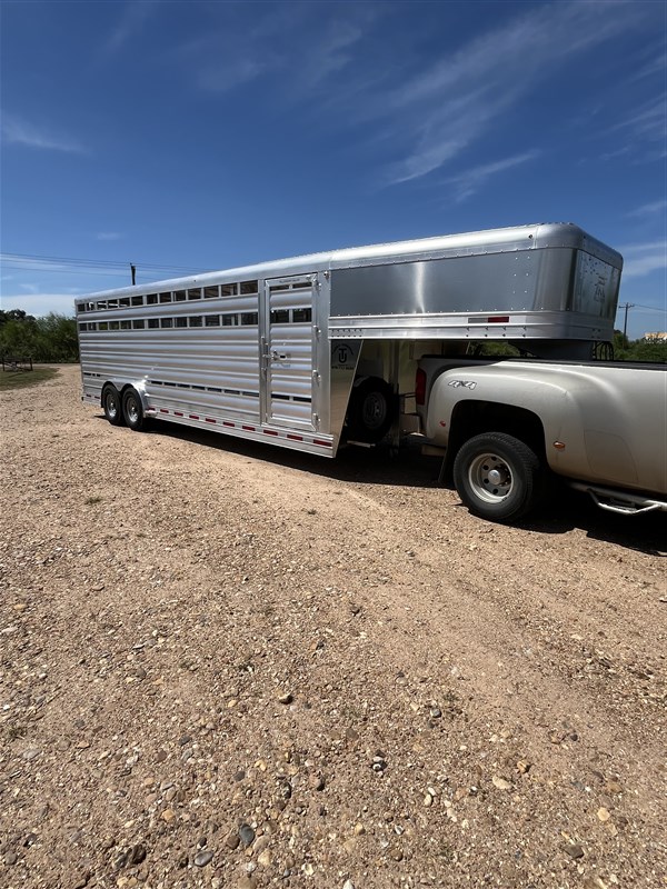 Trailer Photo 11
