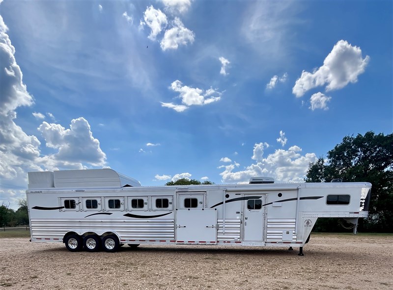 Trailer Photo 2