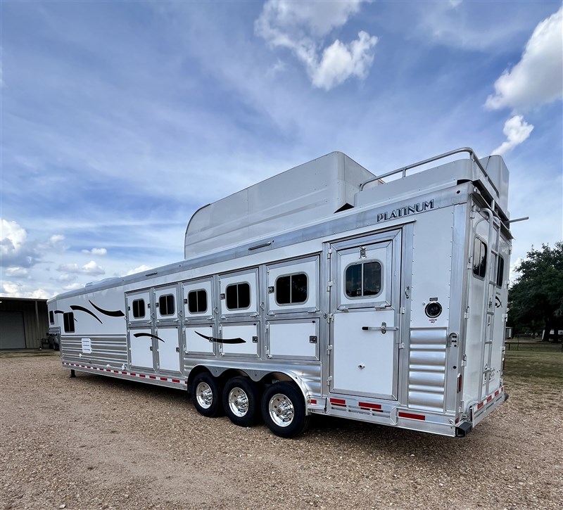 Trailer Photo 3