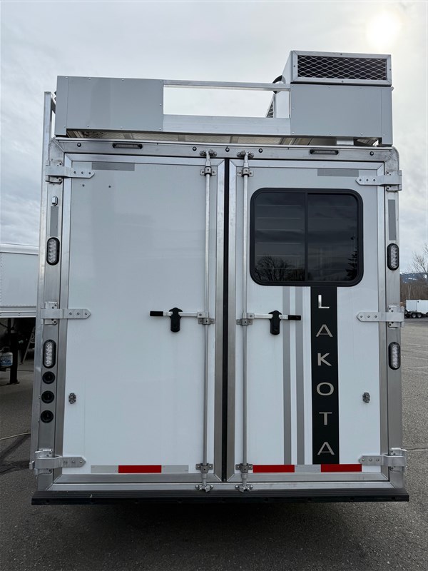 2025 Lakota ch8414sr
