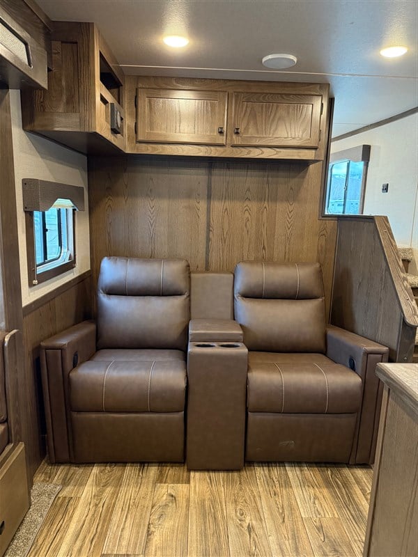 2025 Lakota ch8414sr