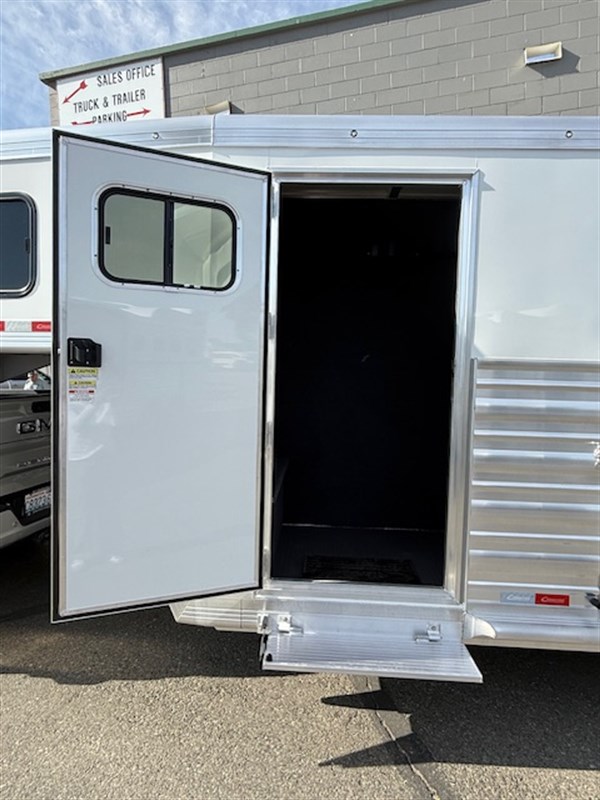 2025 Cimarron norstar 4h trainer trailer