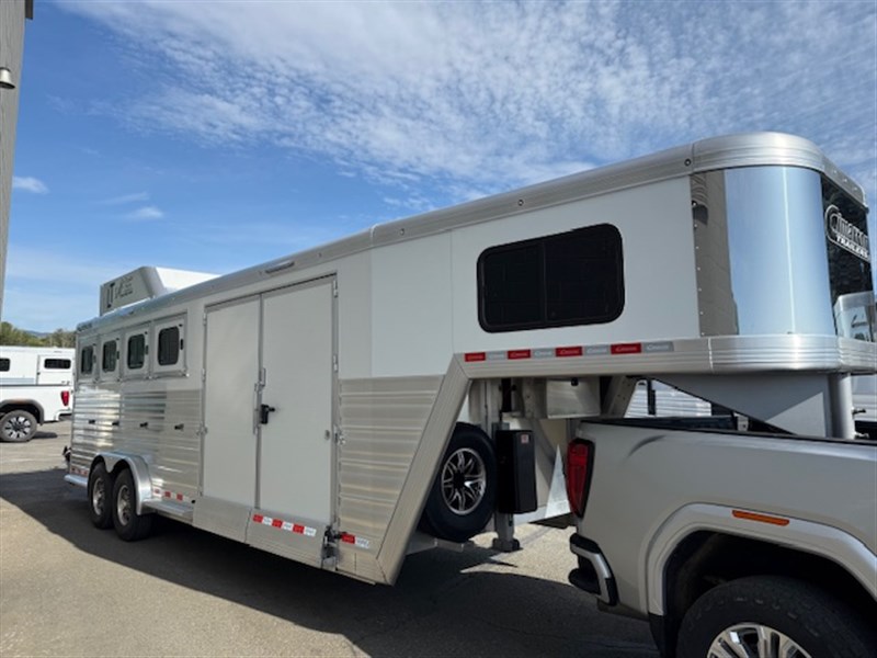 2025 Cimarron norstar 4h trainer trailer