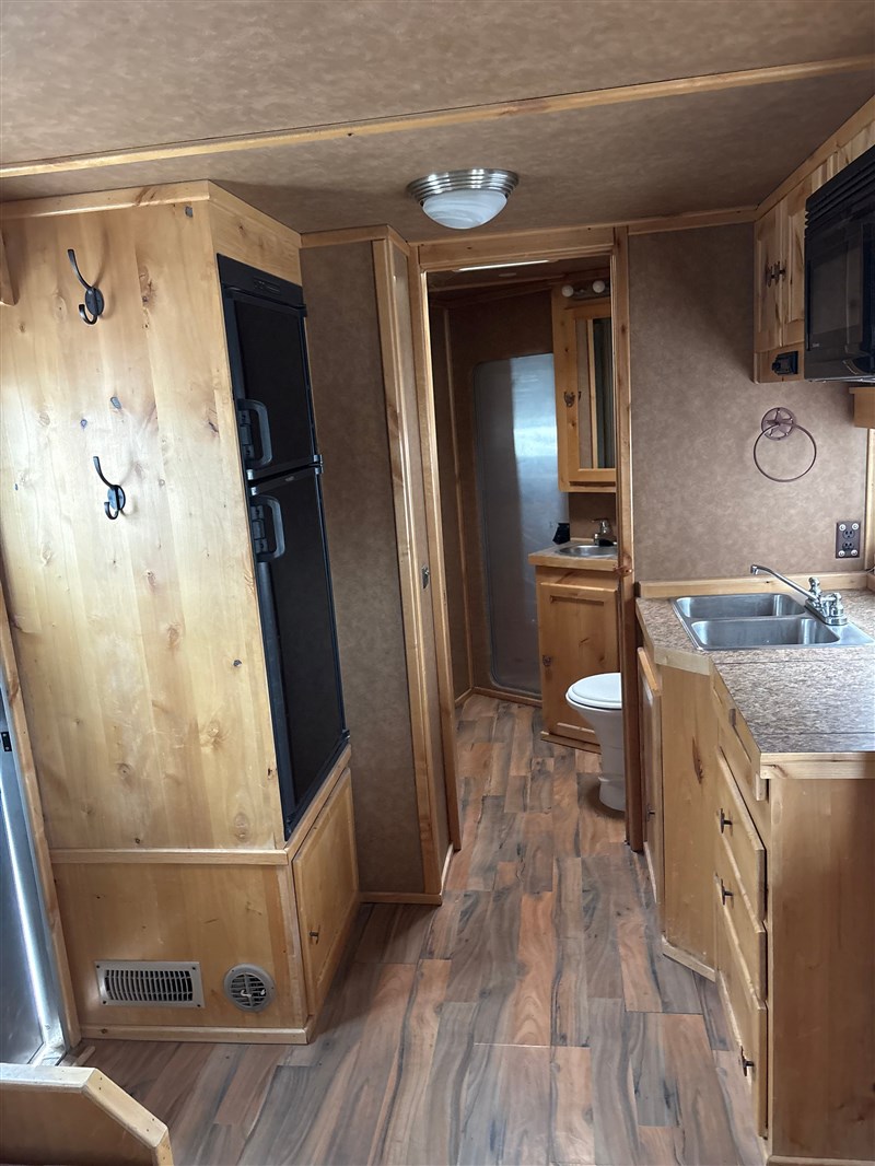 2011 Logan Coach razor