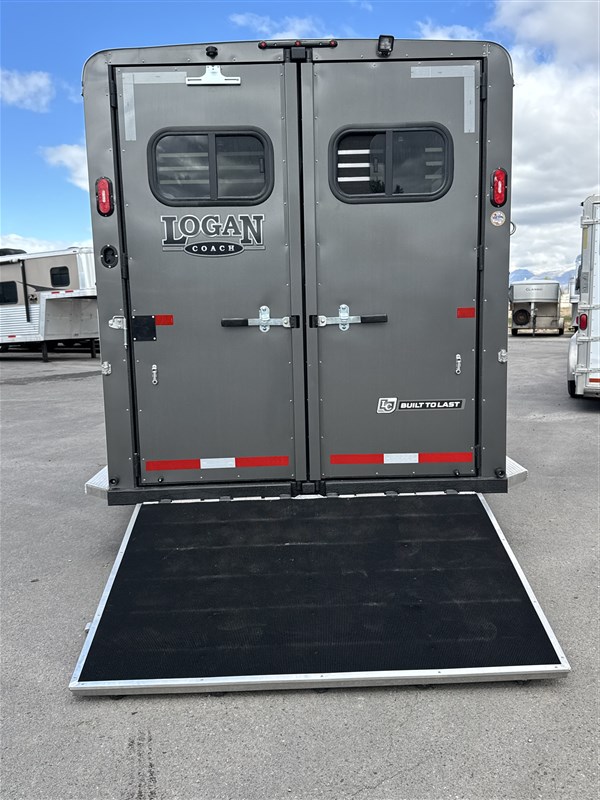 Trailer Photo 13