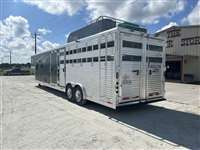 2018 Lakota stock combo living quarters