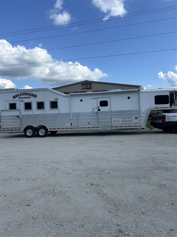 Trailer Photo 25
