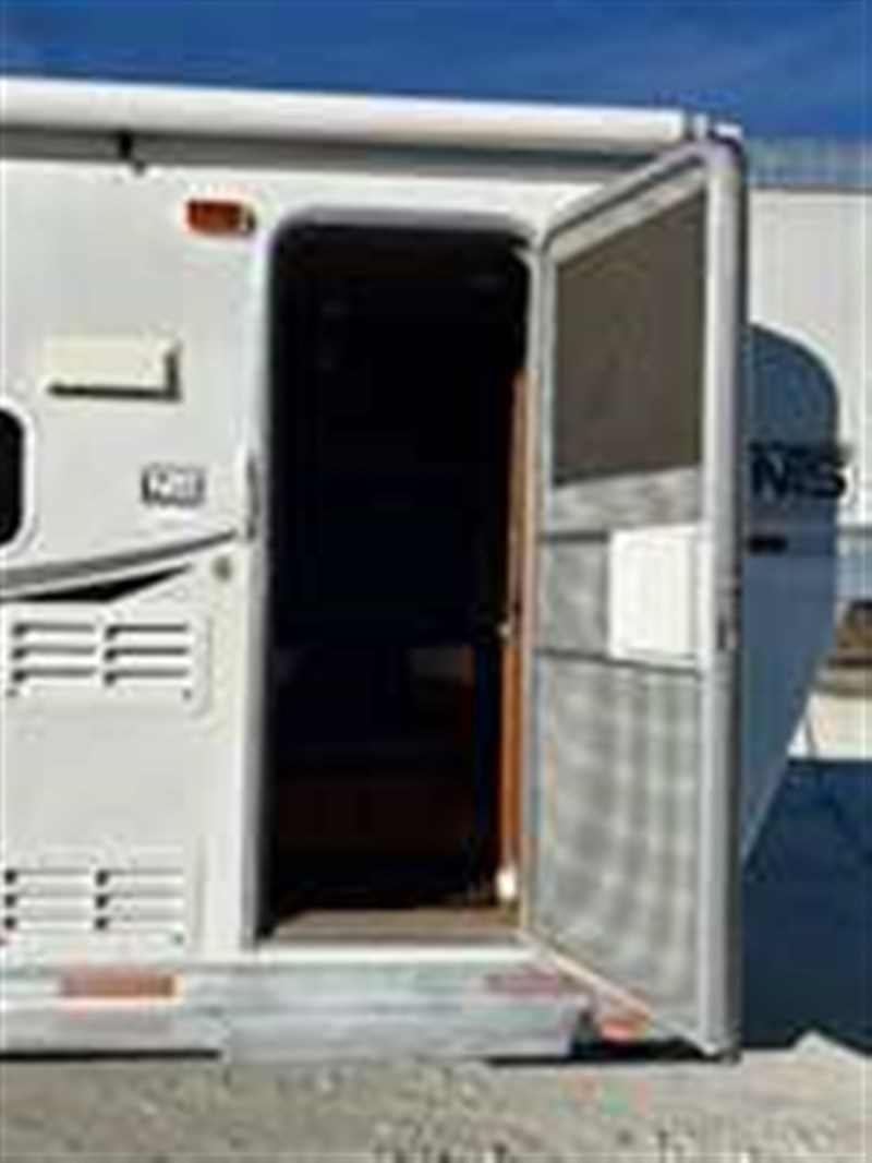 Trailer Photo 9