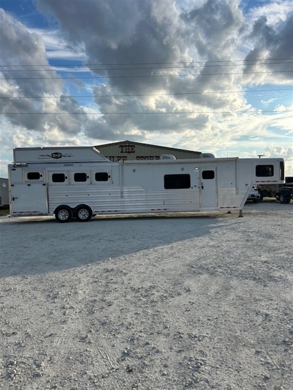 Trailer Photo 3