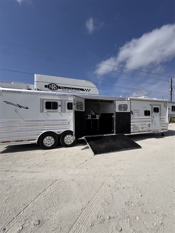 Trailer Photo 8