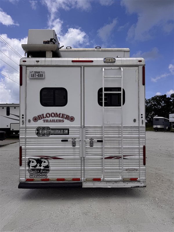Trailer Photo 4