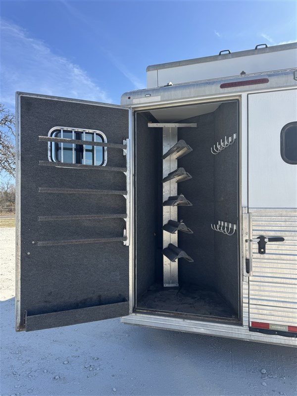 Trailer Photo 6