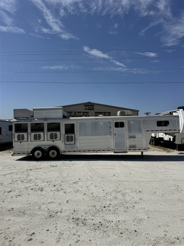 Trailer Photo 3