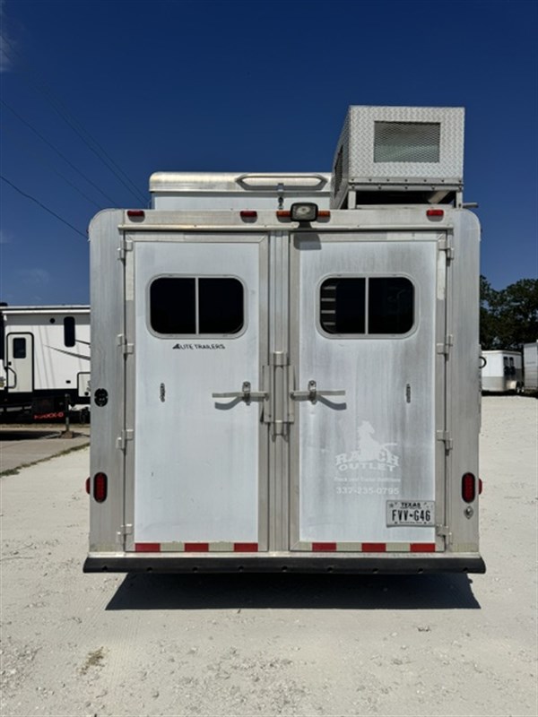 Trailer Photo 4
