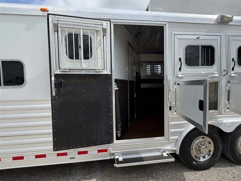 Trailer Photo 26
