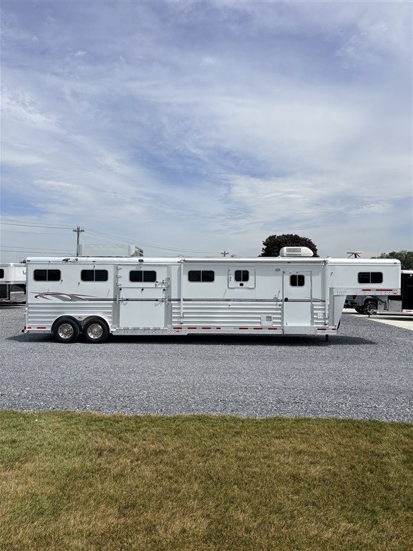 Trailer Photo 4