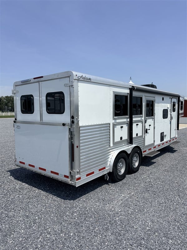 Trailer Photo 8