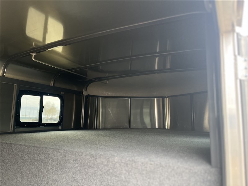 Trailer Photo 11