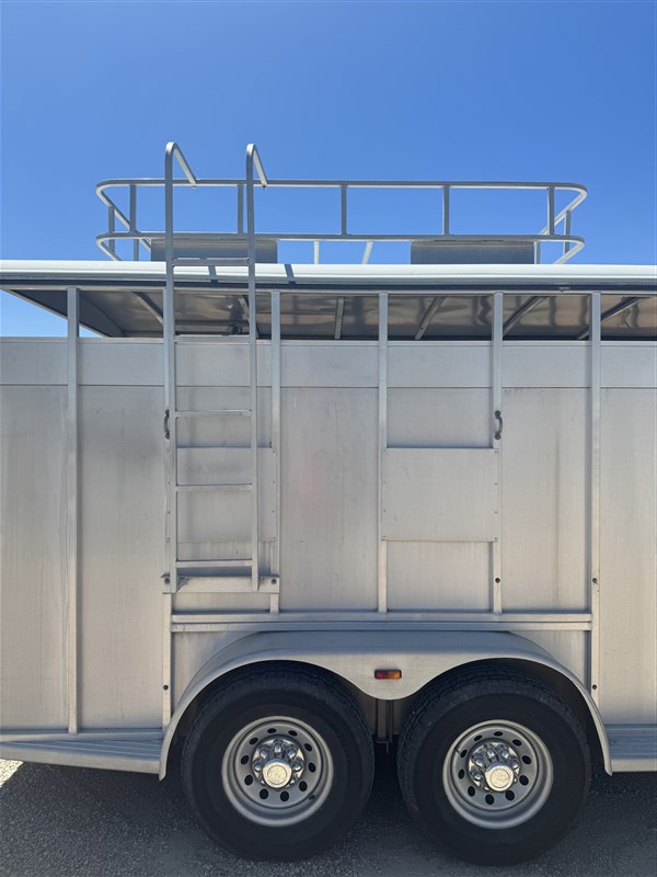 Trailer Photo 7