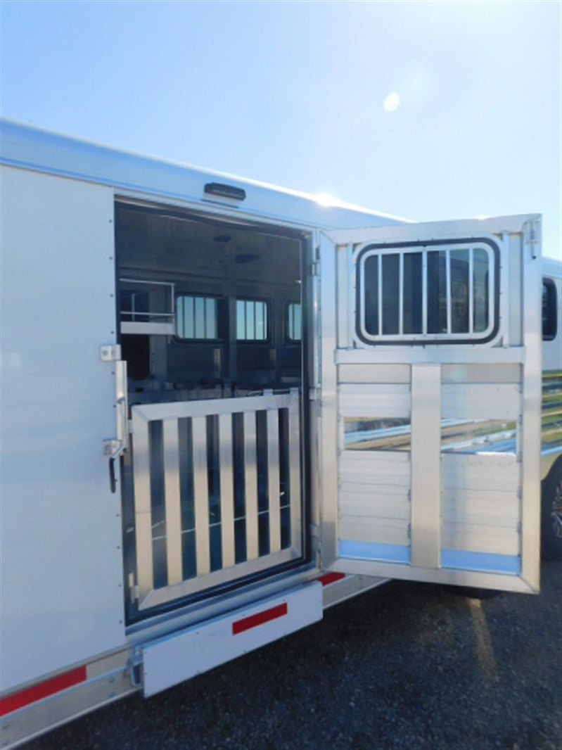 Trailer Photo 6