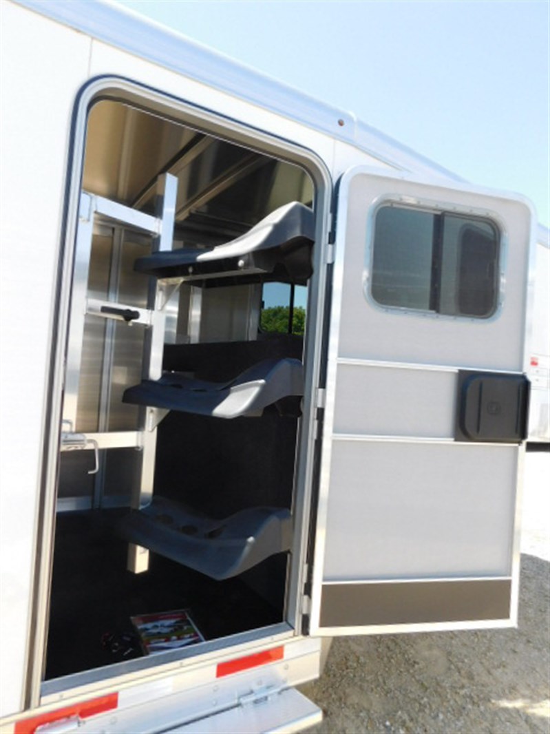 Trailer Photo 11