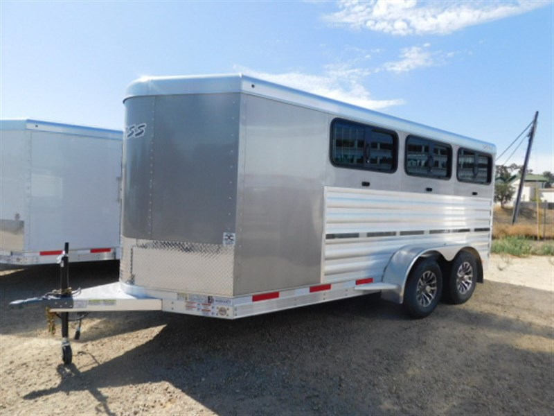 Trailer Photo 2