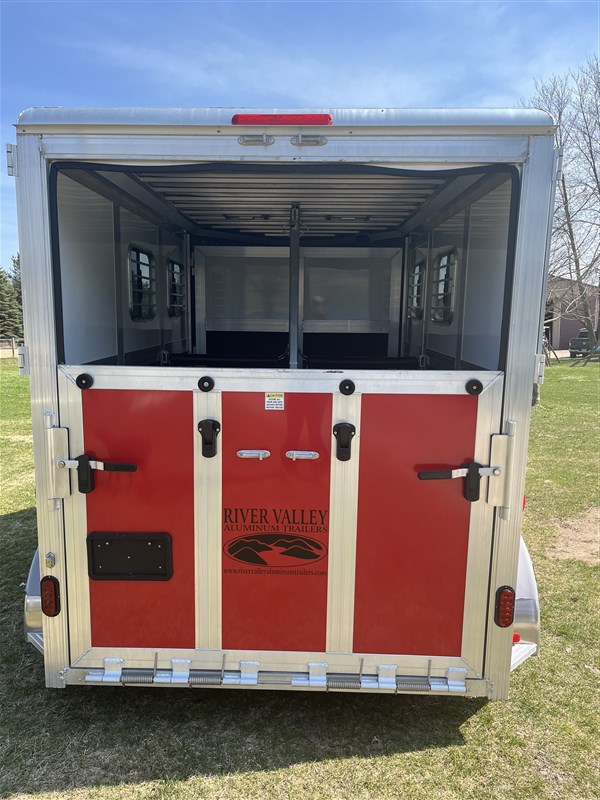 2025 Valley 2 horse straight load