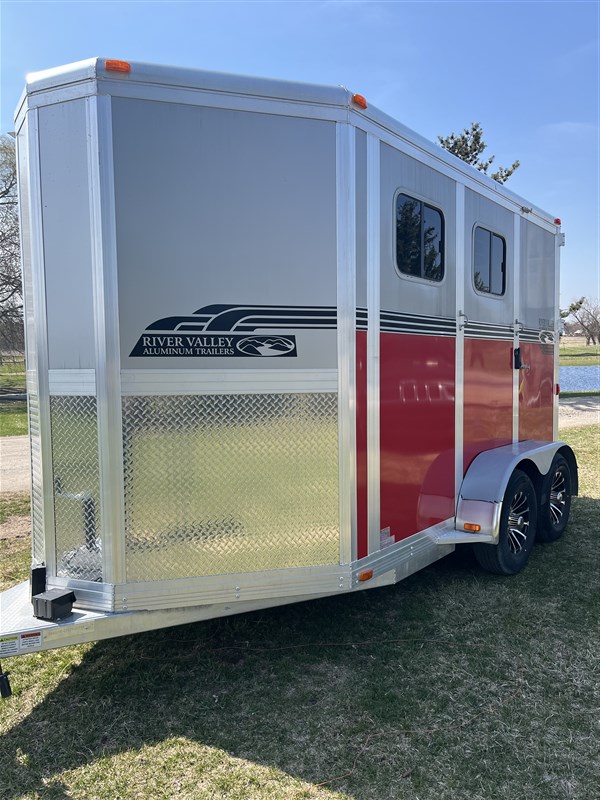 2025 Valley 2 horse straight load