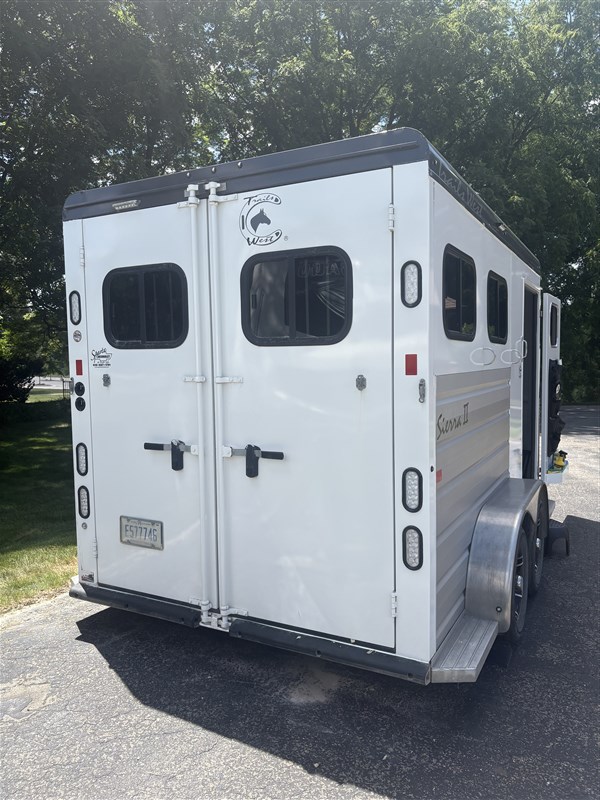 Trailer Photo 3