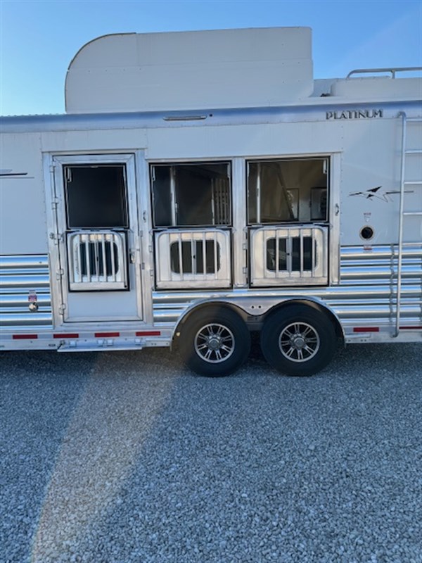 Trailer Photo 14