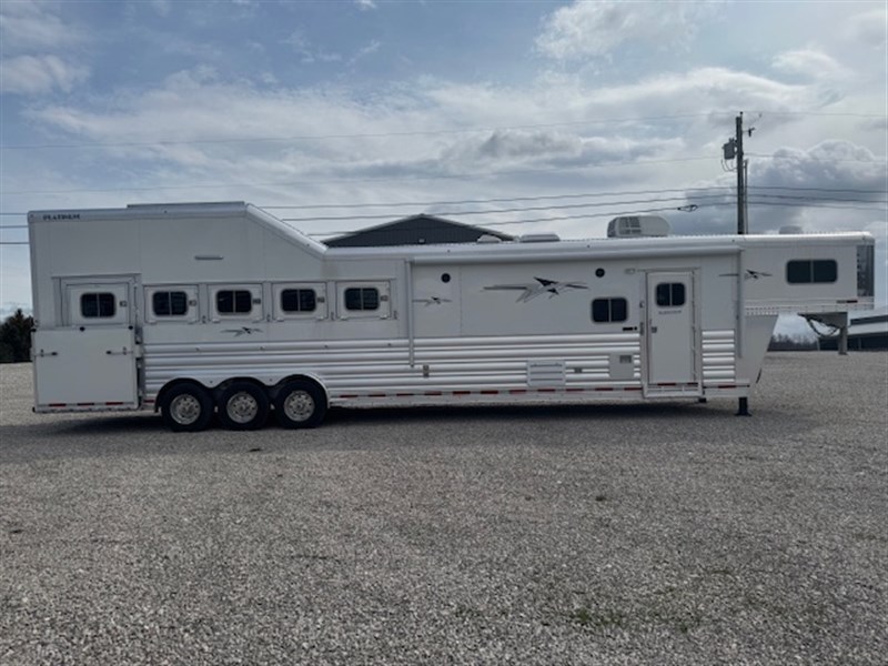 Trailer Photo 4