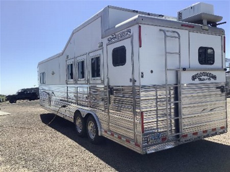 Trailer Photo 8
