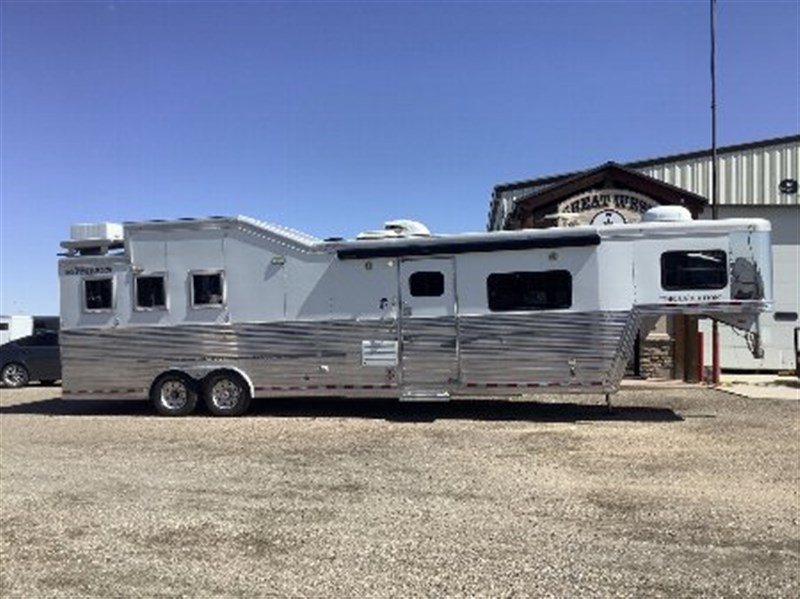 Trailer Photo 2
