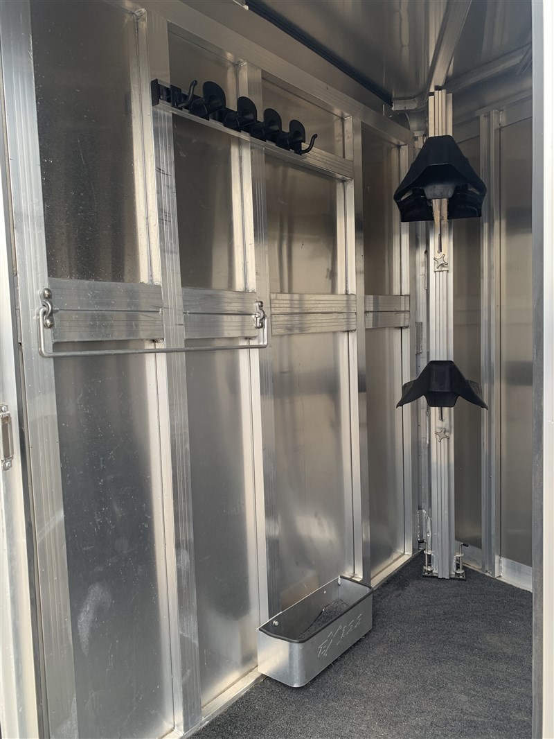 Trailer Photo 10