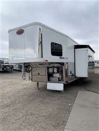 2019 4 horse Sundowner Horizon 8021 GRS 4 Horse Trailer