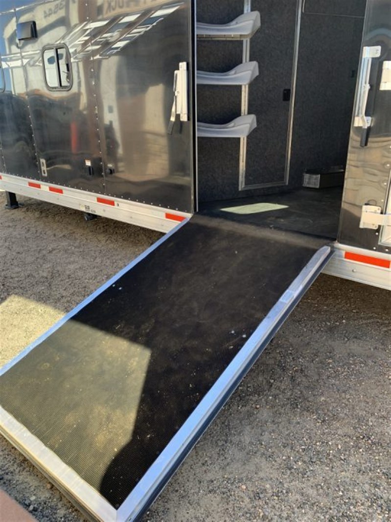 Trailer Photo 17
