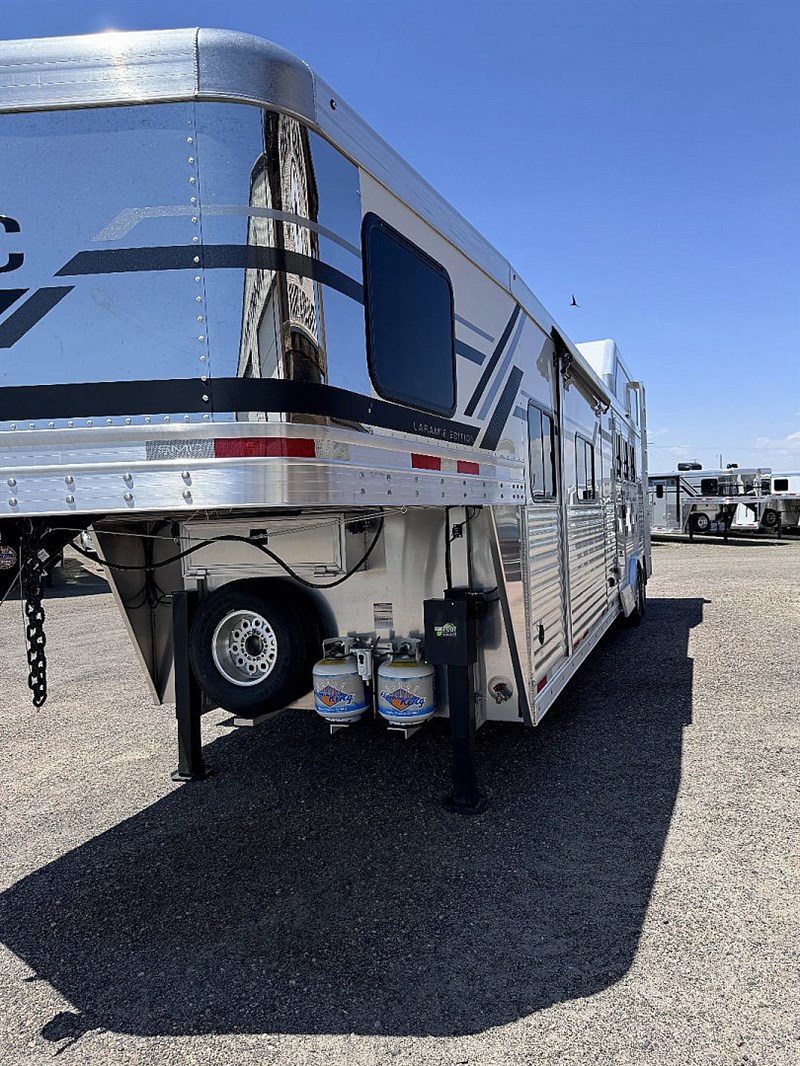 Trailer Photo 2