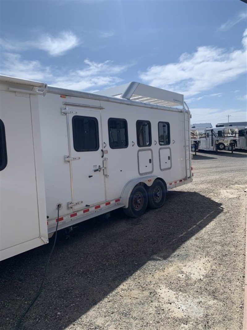Trailer Photo 2