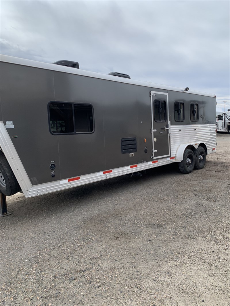 Trailer Photo 18